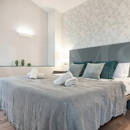 Lovely Duplex With Private Parking Near Center By Rems * Málaga