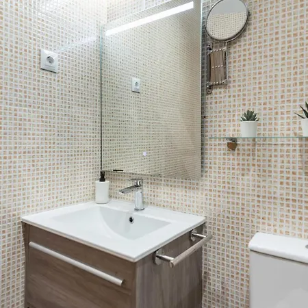 아파트 Lovely Duplex With Private Parking Near Center By Rems 말라가