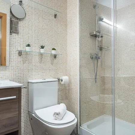 Lovely Duplex With Private Parking Near Center By Rems 아파트 *